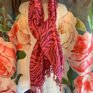 4/$20⭐️Scarf